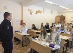 Волжским школьникам напомнили о правилах выживания на дороге