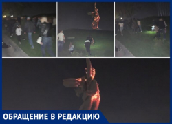 Истоптали братскую могилу в праздник: чем обернулось лазерное шоу на Мамаевом Кургане в Волгограде