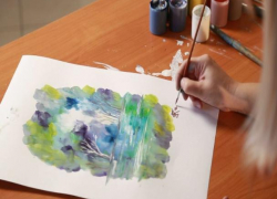 Волжанам предлагают расписать  красками стекло