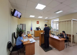 В Волжском мужчину отправили под арест после избиения знакомого