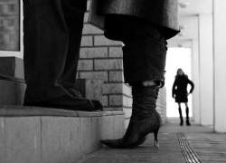 Волгоградка из-за ревности задушила свою подругу