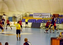 Волгоградский «Каустик» одержал вторую победу подряд