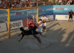 Сборная России защитила чемпионский титул Евролиги по пляжному футболу