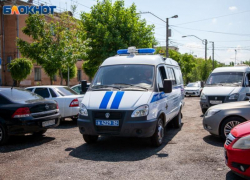 Три пешехода оказались под колесами авто в Волжском
