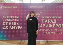 Волжский дирижер Галина Иванкова покорила Белгород на Всероссийском параде