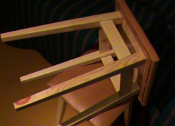 В Тракторозаводском районе падчерица насмерть забила отчима табуреткой