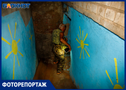 «Подходящее место, чтобы совершить диверсию?» Подвал под детской поликлиникой в Волжском открыт настежь