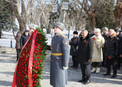 На Мамаевом кургане почтили героев Сталинградской битвы