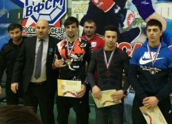 Волжанин забрал главную медаль во всероссийском гран-при по спортивному миксфайту