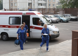 При столкновении "Ларгуса" и "десятки" пострадал 49-летний волжанин