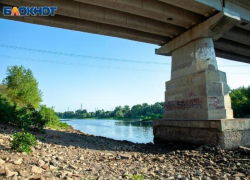 Труп мужчины обнаружили под мостом в Волгограде