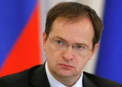В Волгограде 2 февраля ветеранов поздравит министр культуры Владимир Мединский