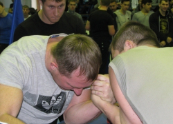 В Волжском состоялся чемпионат и первенство региона по армспорту. Видео 