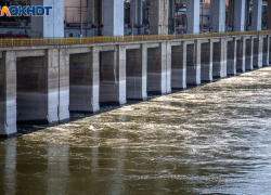 На Волжской ГЭС увеличивают сбросы воды