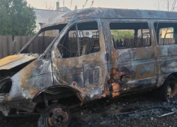 В Волжском задержан 24-летний поджигатель: три автомобиля сгорели в результате алкогольного инцидента