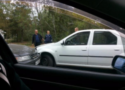 Вылетевший на "встречку" Renault протаранил Audi в Волжском