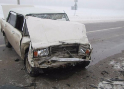 На трассе под Волгоградом в столкновении двух "семерок" пострадали пятеро