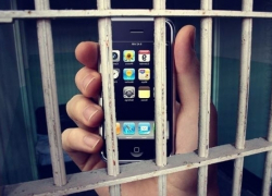 В СИЗО Волгограда адвокат пыталась пронести телефон