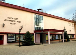 "Сталинградский локомотив Победы" появится у стен драмтеатра Волжского