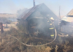 Под Волжским в "Изобилии" полыхала баня