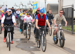 «Велобульвар-2016» в Волжском собрал около 500 человек