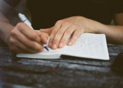 Волжанин занял первое место на конкурсе писателей в Крыму