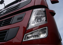 В Камышине дальнобойщика насмерть придавило большегрузом