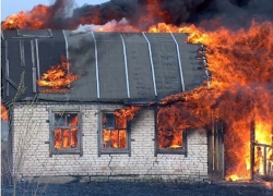 Пожар под Волгоградом унес жизнь 2-летнего мальчика