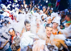 Выходные в Волжском: пляжная дискотека, "Парад колясок" и спортфест