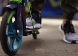 Подросток на самокате пострадал в ДТП в Волжском