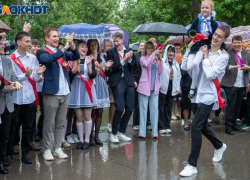 Для выпускников в Волжском пустят дополнительные автобусы на «Последний звонок»