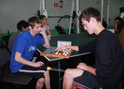 В Волжском прошли соревнования среди людей с ограниченными возможностями