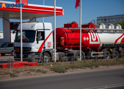 В Волжском дешевеет топливо: статистика цен на бензин