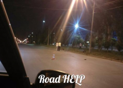 Ночью в Волжском рядом с "Волгамоллом" BMW насмерть сбил человека