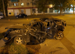 В Волгограде в аварии погибли водитель и пассажир