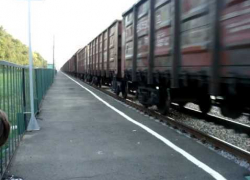 В Новом Рогачике грузовой состав переехал 50-летнего мужчину