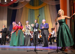 ЦКиИ «Октябрь» закрывает XVI филармонический сезон большим концертом