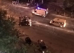 Пострадавшего под колесами "десятки" увезли на "скорой" в Волжском