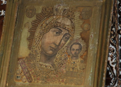 Под Волгоградом у пенсионера похитили старинные иконы