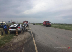 Легковушка в «мясо», мусоровоз на обочине: все подробности смертельного ДТП под Волжским