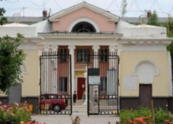 Театры Волжского начали свой сезон