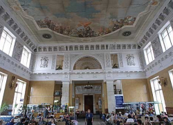 Железнодорожный вокзал Волгограда оцепили из-за подозрительной сумки