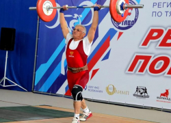 В Волжском прошли областные соревнования по тяжёлой атлетике 
