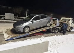 Иностранец лишился машины и заплатит 18 тысяч за работу в такси в Волжском без российских прав