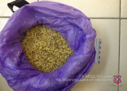 Волжанка пожаловалась на сына-садиста и помогла обнаружить особо крупную партию спайса