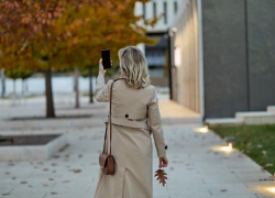 Россияне оценили смартфоны цвета тыквы