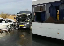 Четыре женщины пострадали в массовом ДТП с общественным транспортом в Волжском