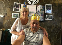 Великолепного Геннадия Власова поздравляют самые любящие родные