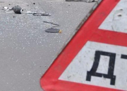 Две иномарки столкнулись в лоб : пострадавших  доставили в Волжский