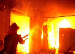 Под Волгоградом в заброшенном доме заживо сгорел пенсионер